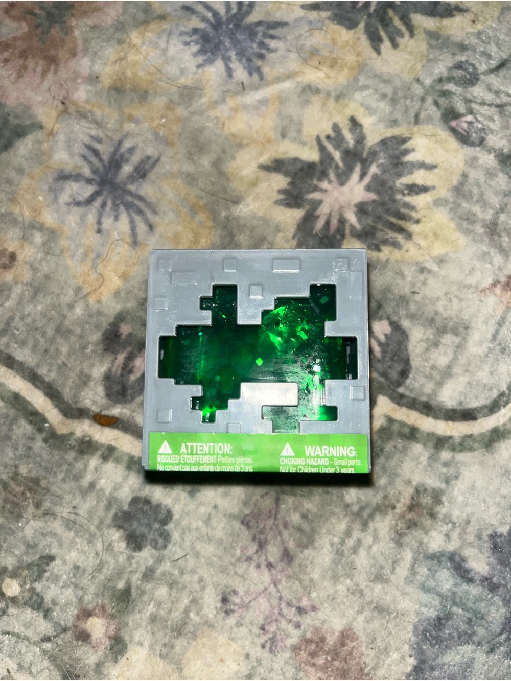 Green mine craft cube